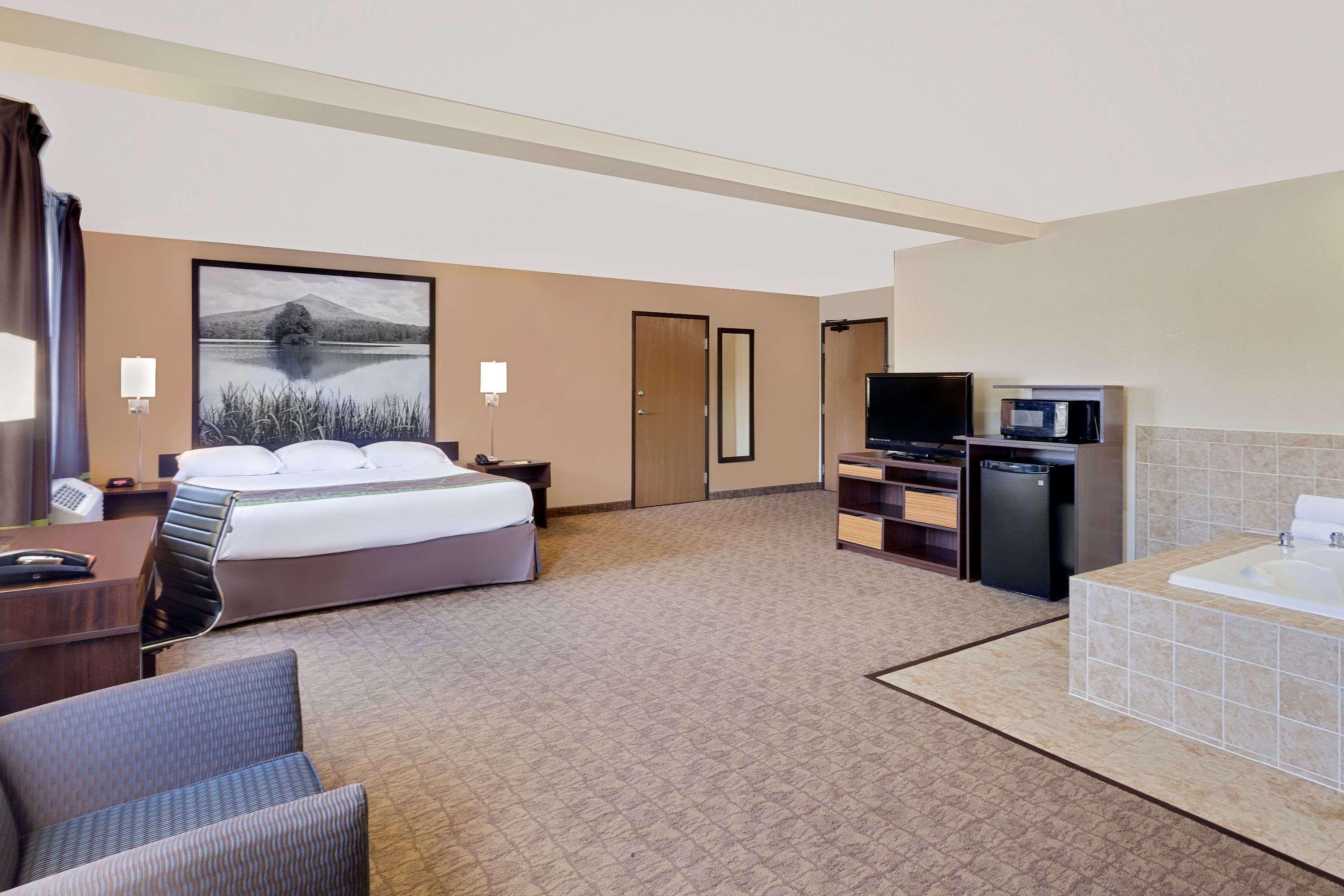 Super 8 By Wyndham Lebanon Hotel Exterior photo